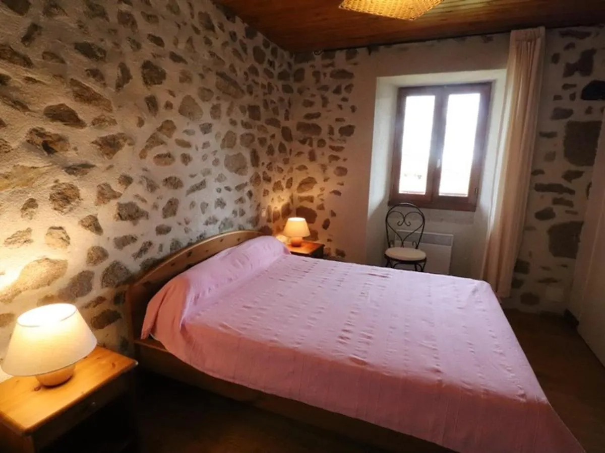 Holiday home Maison De Charme Renovee Avec Jardin, Proche Du Lot Et Des Monts Du Cantal, Ideale Pour Activites Nature - Fr-1-742-72 Parlan