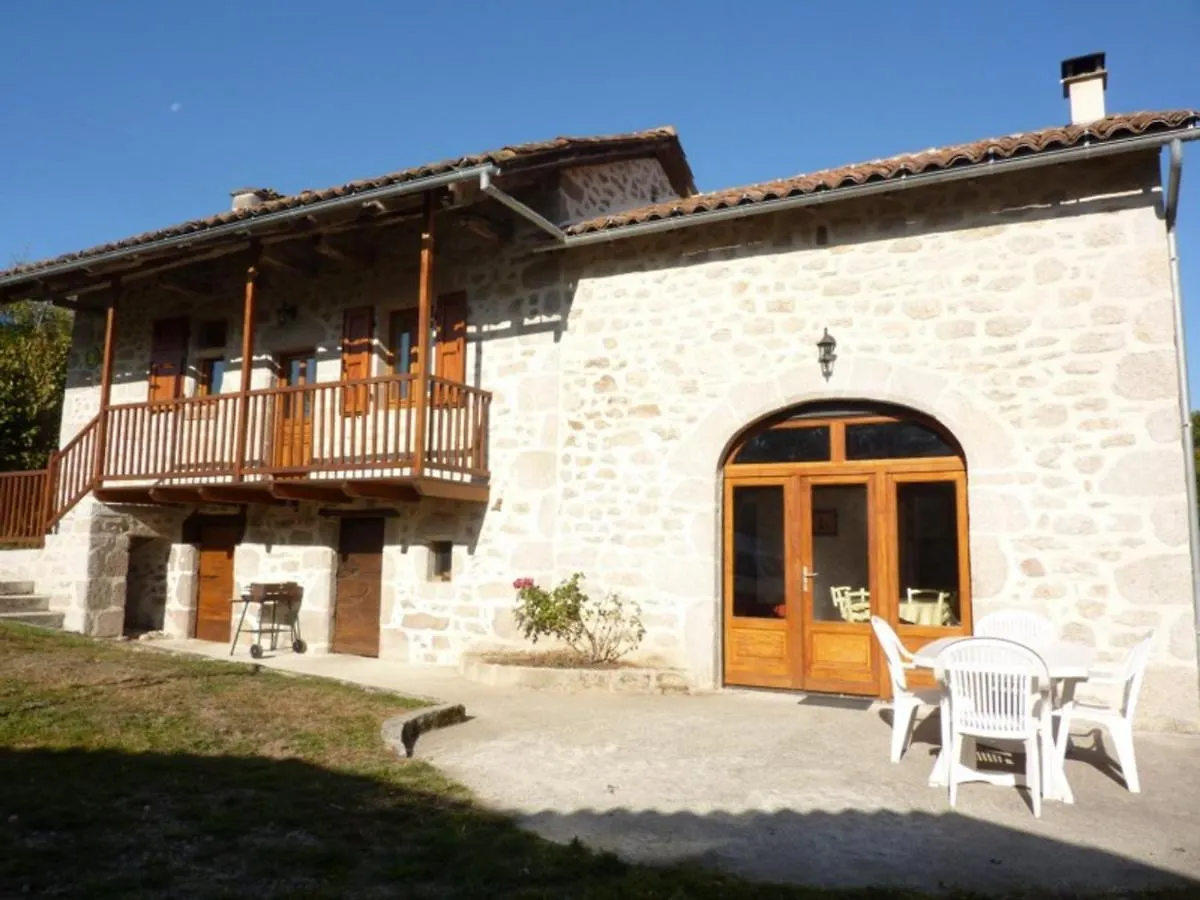 Maison De Charme Renovee Avec Jardin, Proche Du Lot Et Des Monts Du Cantal, Ideale Pour Activites Nature - Fr-1-742-72 Parlan 0*,
